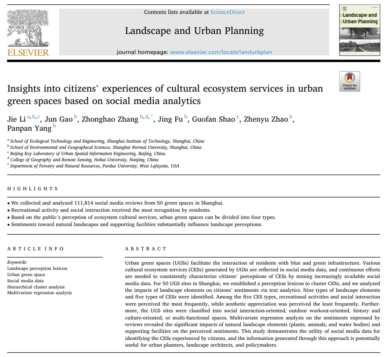 Insights into citizens’ experiences of cultural ecosystem services in urban green spaces based on social media analytics